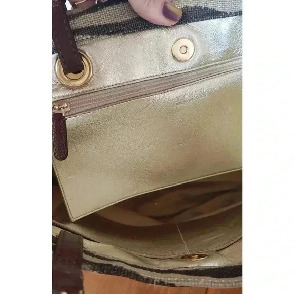 MICHAEL KORS Jet set Zebra print Jacquard large tote shoulder bag metallic sheen - Picture 7 of 10